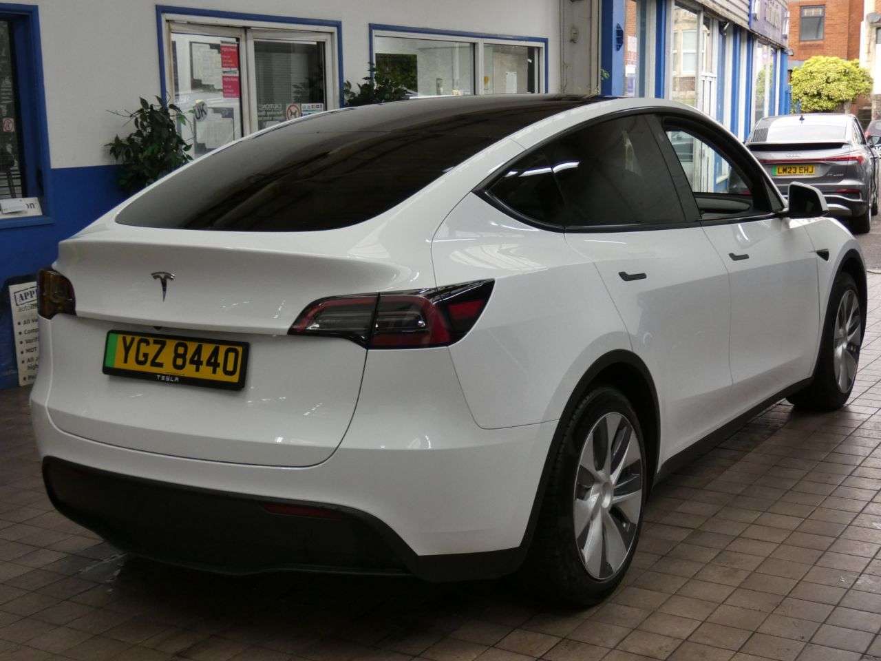 2023 TESLA MODEL Y 2023 TESLA MODEL Y