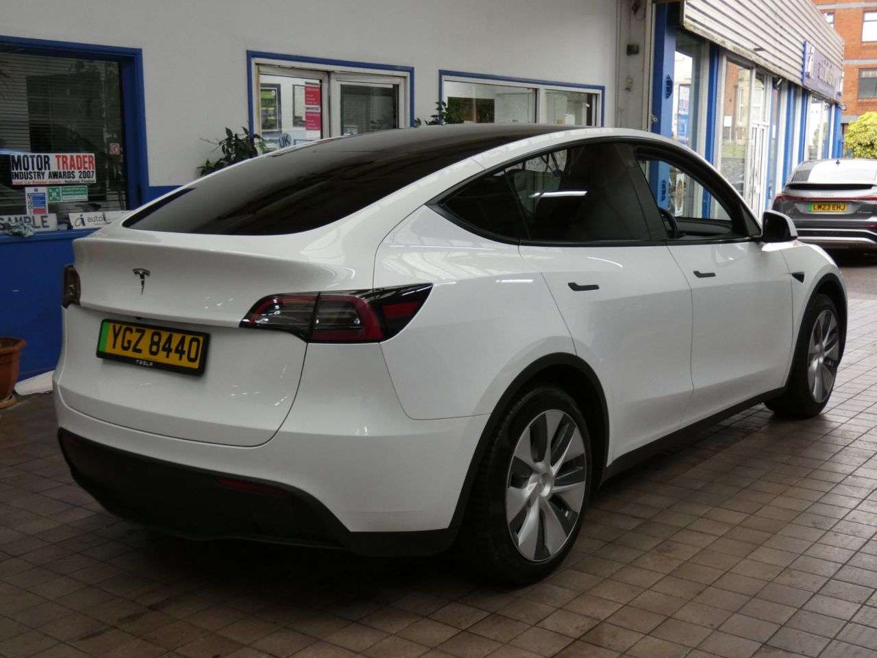 2023 TESLA MODEL Y 2023 TESLA MODEL Y