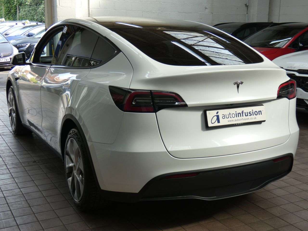 A 2023 TESLA MODEL Y SUV 5dr Electric Auto RWD (346 ps) 1 OWNER WARRANTY A 2023 TESLA MODEL Y SUV 5dr Electric Auto RWD (346 ps) 1 OWNER WARRANTY