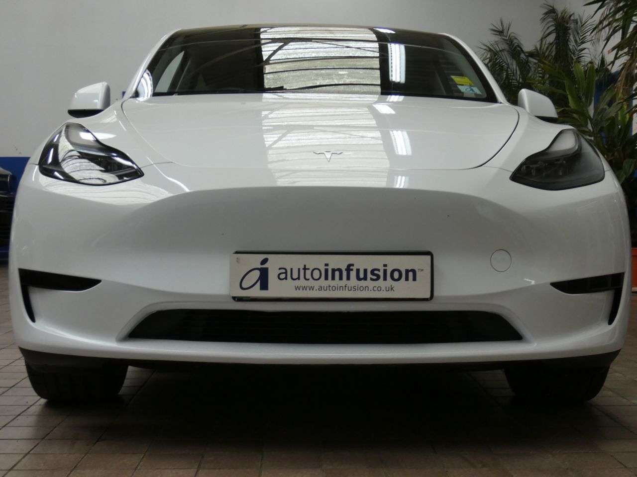 A 2023 TESLA MODEL Y SUV 5dr Electric Auto RWD (346 ps) 1 OWNER WARRANTY A 2023 TESLA MODEL Y SUV 5dr Electric Auto RWD (346 ps) 1 OWNER WARRANTY