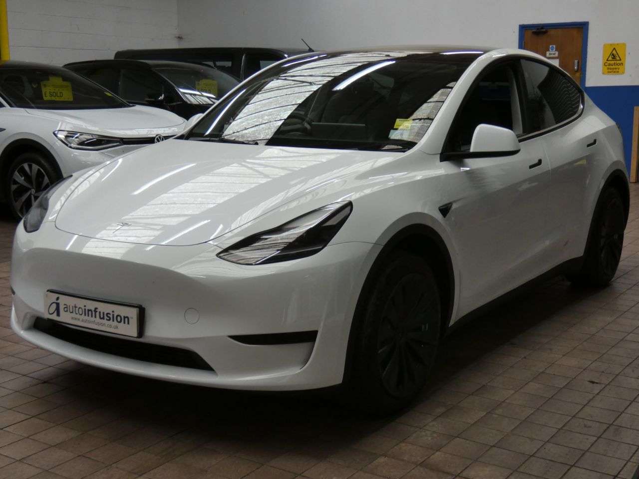A 2023 TESLA MODEL Y SUV 5dr Electric Auto RWD (346 ps) 1 OWNER WARRANTY A 2023 TESLA MODEL Y SUV 5dr Electric Auto RWD (346 ps) 1 OWNER WARRANTY