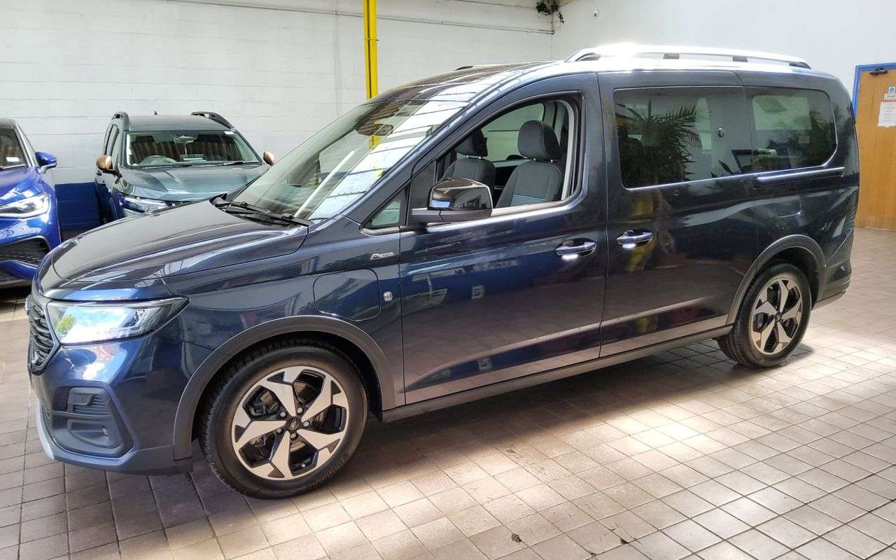 2025 FORD TOURNEO CONNECT 2025 FORD TOURNEO CONNECT