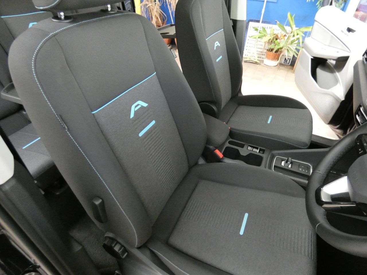 2025 FORD TOURNEO CONNECT 2025 FORD TOURNEO CONNECT