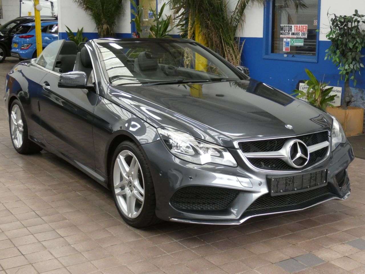A 2014 MERCEDES-BENZ E-CLASS 2.0 E200 AMG Line Cabriolet 2dr Petrol G-Tronic+ Euro 6 (s/s) (184 ps) STUN A 2014 MERCEDES-BENZ E-CLASS 2.0 E200 AMG Line Cabriolet 2dr Petrol G-Tronic+ Euro 6 (s/s) (184 ps) STUN