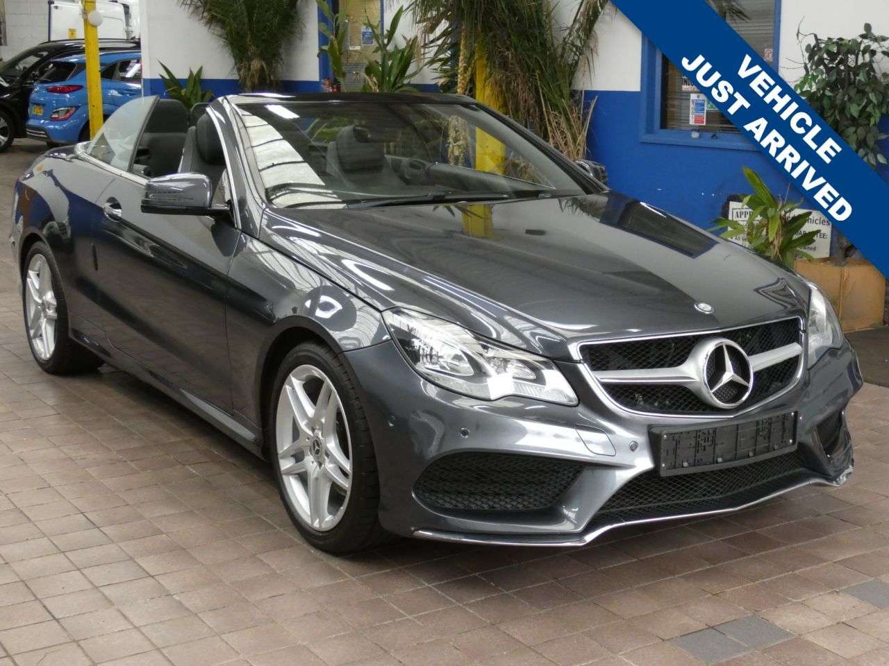 A 2014 MERCEDES-BENZ E-CLASS 2.0 E200 AMG Line Cabriolet 2dr Petrol G-Tronic+ Euro 6 (s/s) (184 ps) STUN A 2014 MERCEDES-BENZ E-CLASS 2.0 E200 AMG Line Cabriolet 2dr Petrol G-Tronic+ Euro 6 (s/s) (184 ps) STUN