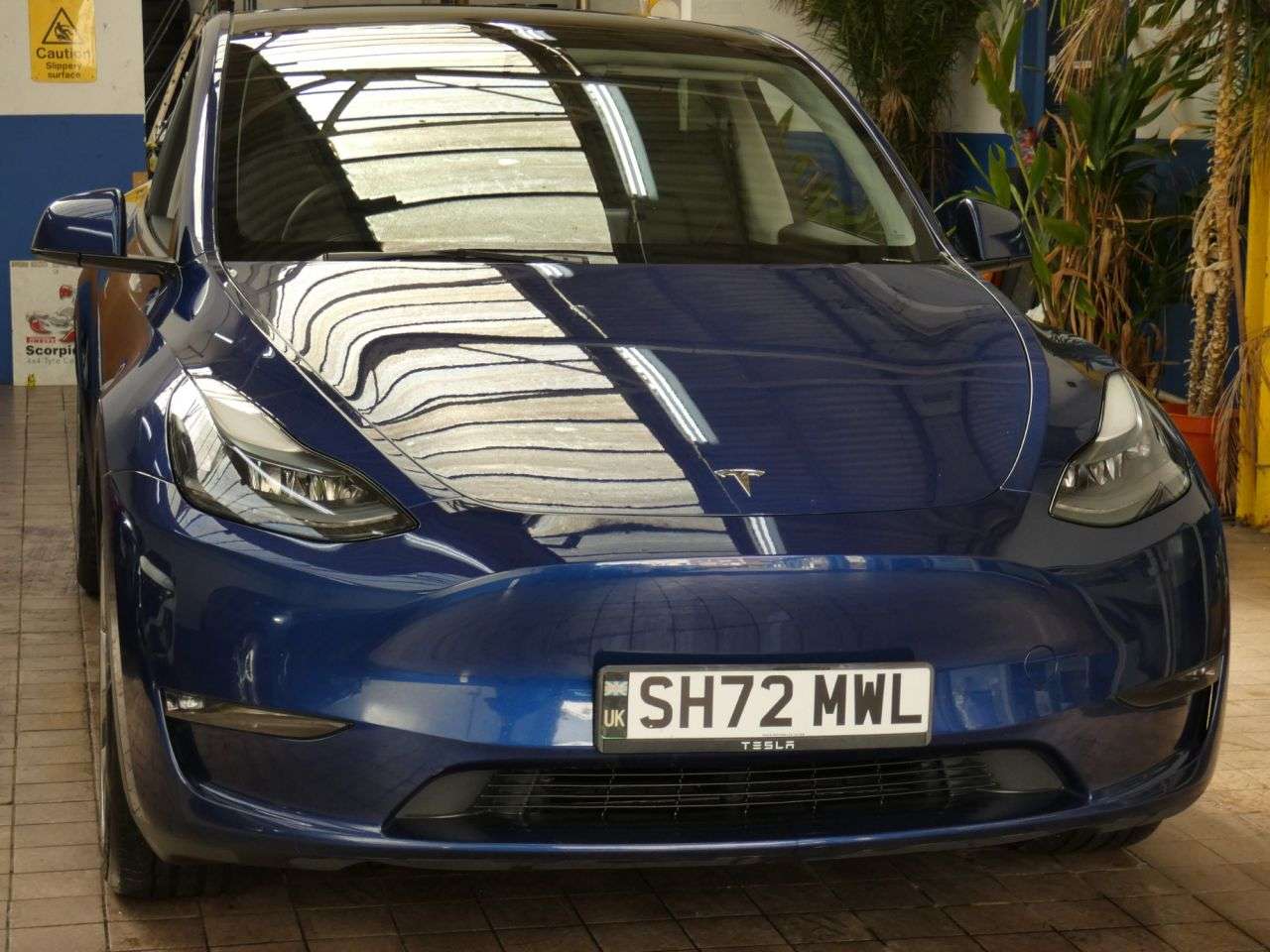 A 2023 TESLA MODEL Y (Dual Motor) Long Range SUV 5dr Electric Auto 4WDE (384 bhp) ALL TESLA UPDA A 2023 TESLA MODEL Y (Dual Motor) Long Range SUV 5dr Electric Auto 4WDE (384 bhp) ALL TESLA UPDA