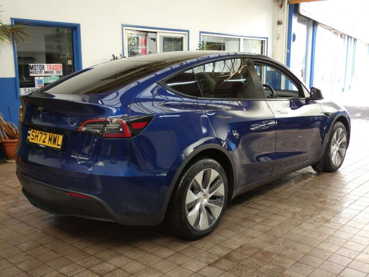 2023 TESLA MODEL Y 2023 TESLA MODEL Y