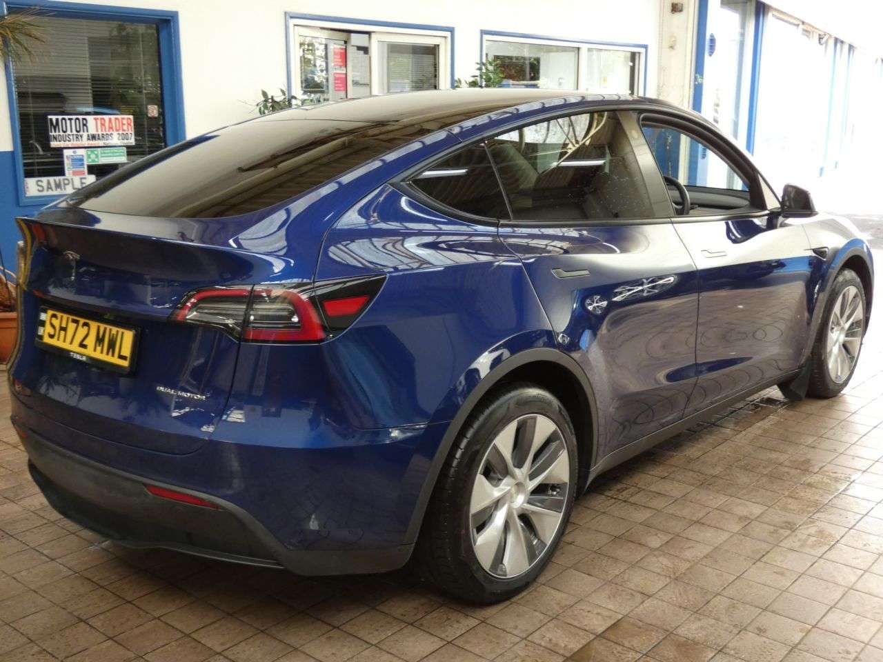2023 TESLA MODEL Y 2023 TESLA MODEL Y