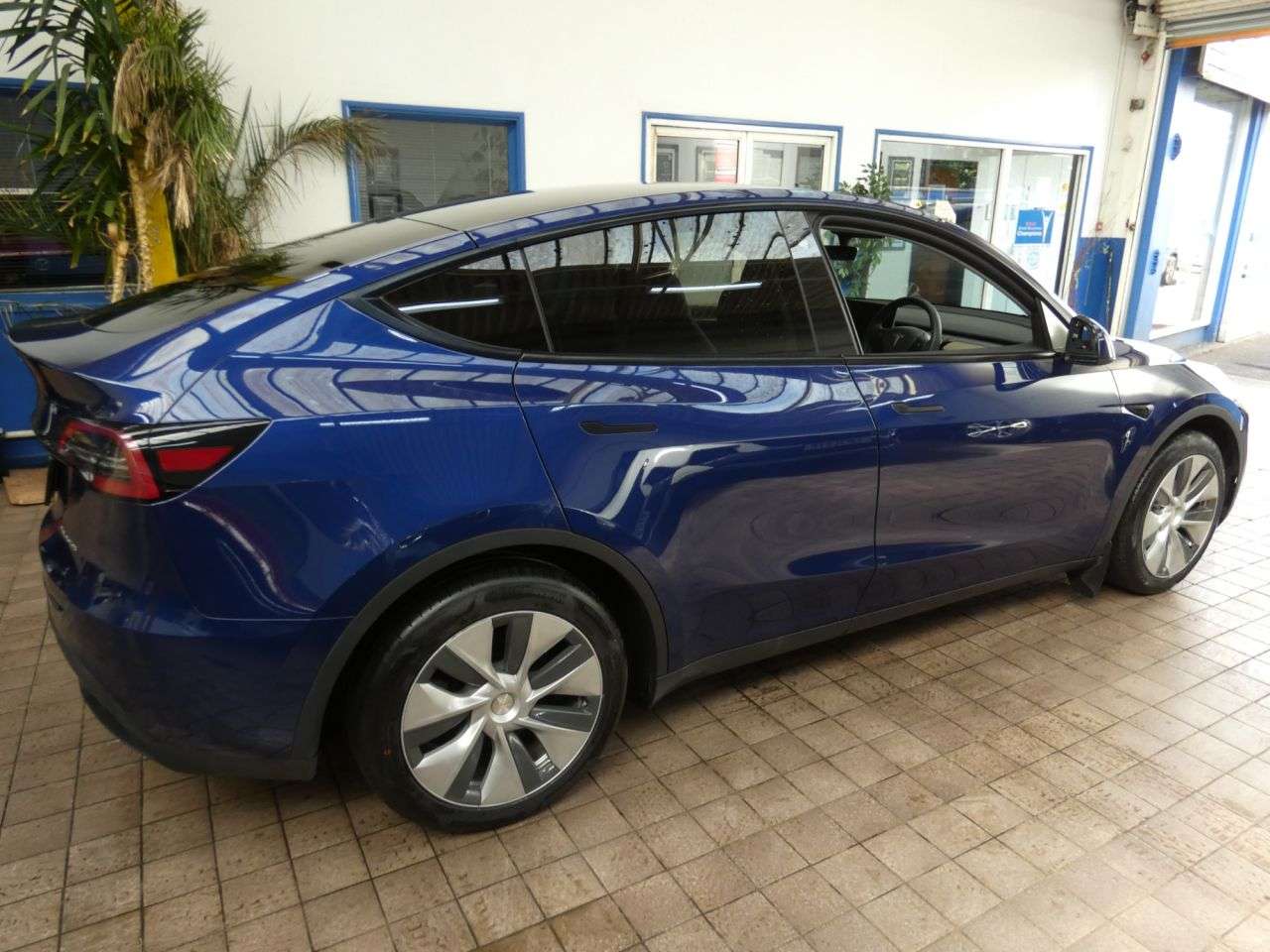 2023 TESLA MODEL Y 2023 TESLA MODEL Y