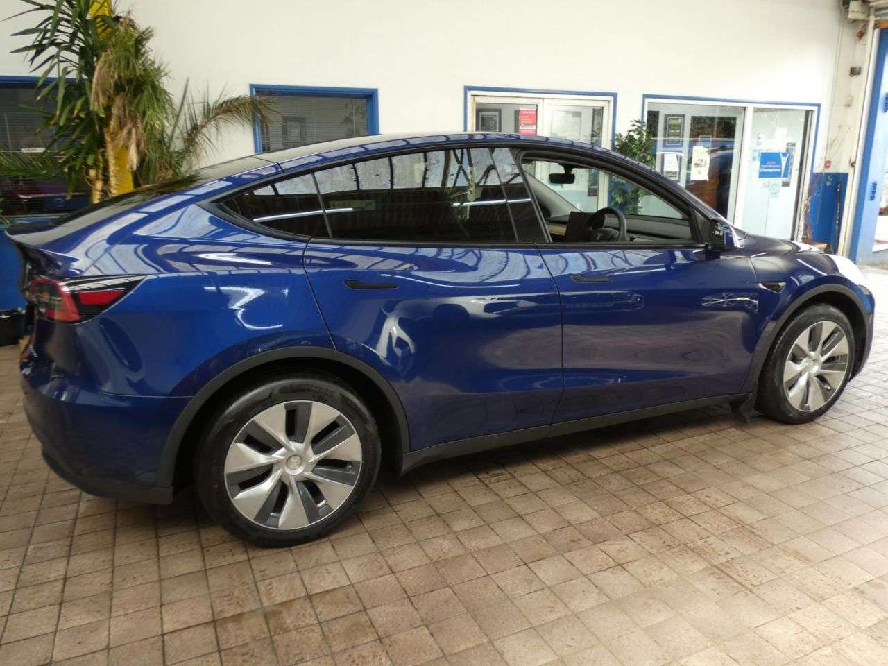 2023 TESLA MODEL Y 2023 TESLA MODEL Y