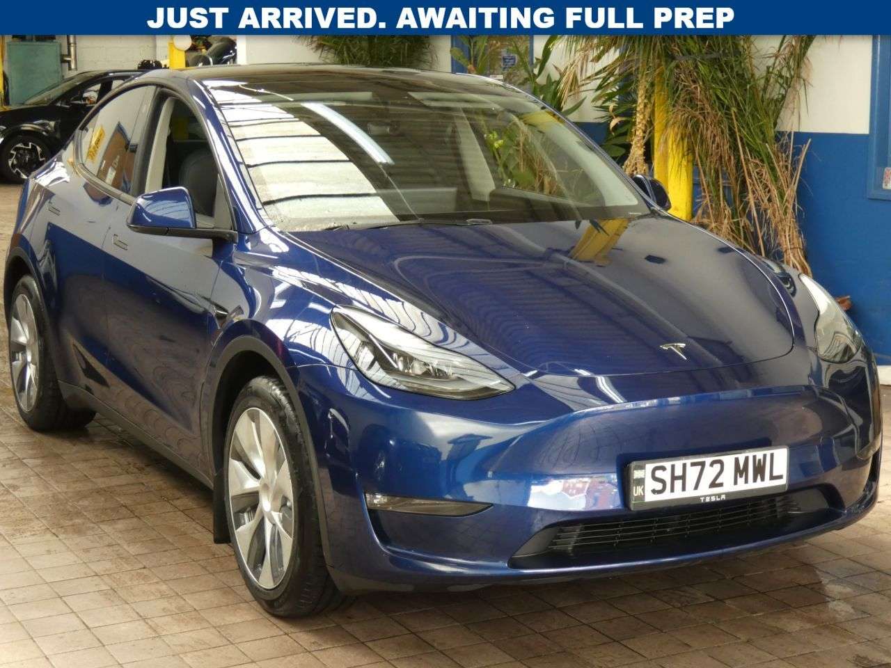 A 2023 TESLA MODEL Y (Dual Motor) Long Range SUV 5dr Electric Auto 4WDE (384 bhp) ALL TESLA UPDA A 2023 TESLA MODEL Y (Dual Motor) Long Range SUV 5dr Electric Auto 4WDE (384 bhp) ALL TESLA UPDA
