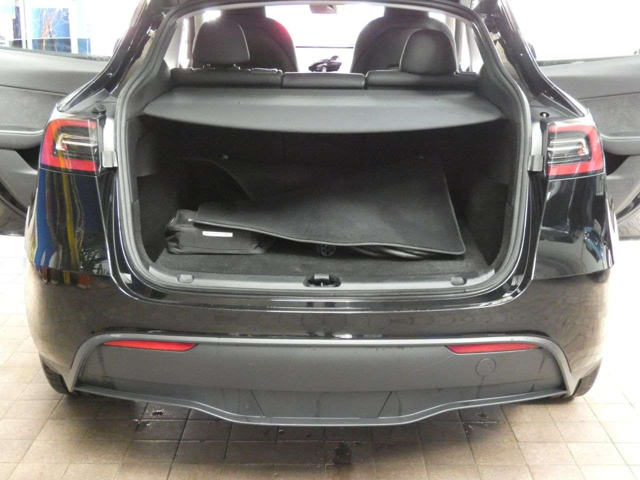 2022 TESLA MODEL Y 2022 TESLA MODEL Y