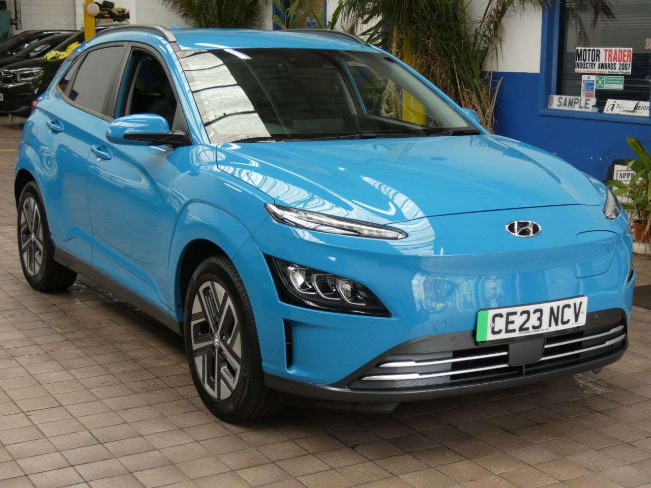 A 2023 HYUNDAI KONA 64kWh Premium SUV 5dr Electric Auto (10.5kW Charger) (204 ps) LOW MILES EXC A 2023 HYUNDAI KONA 64kWh Premium SUV 5dr Electric Auto (10.5kW Charger) (204 ps) LOW MILES EXC