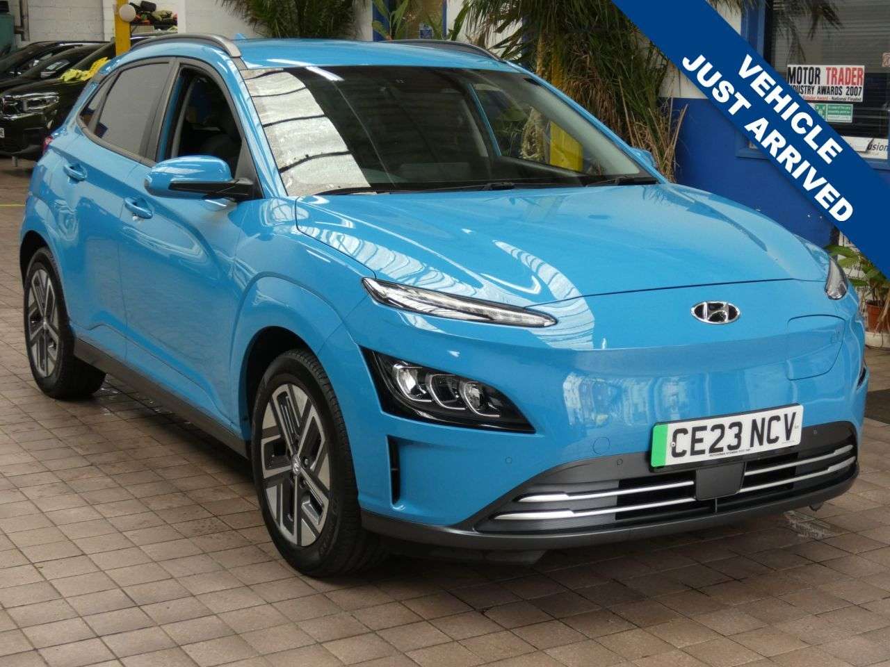 A 2023 HYUNDAI KONA 64kWh Premium SUV 5dr Electric Auto (10.5kW Charger) (204 ps) LOW MILES EXC A 2023 HYUNDAI KONA 64kWh Premium SUV 5dr Electric Auto (10.5kW Charger) (204 ps) LOW MILES EXC