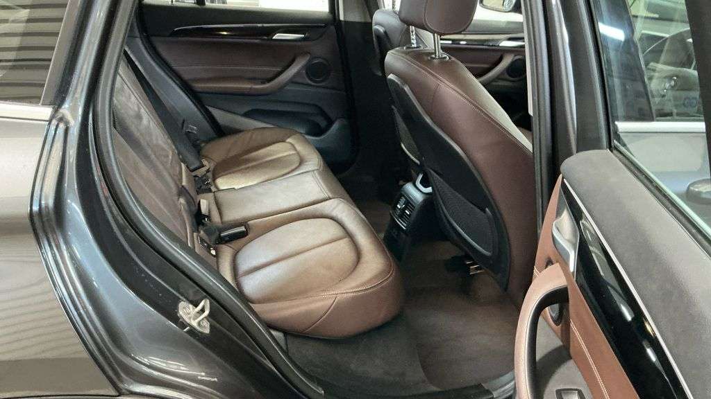 2021 BMW X1 2021 BMW X1
