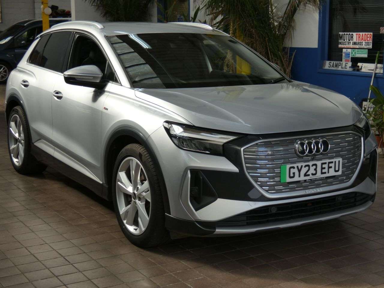 A 2023 AUDI Q4 E-TRON 40 S line SUV 5dr Electric Auto 82kWh (204 ps) STUNNING EXAMPLE 1 OWNER WAR A 2023 AUDI Q4 E-TRON 40 S line SUV 5dr Electric Auto 82kWh (204 ps) STUNNING EXAMPLE 1 OWNER WAR