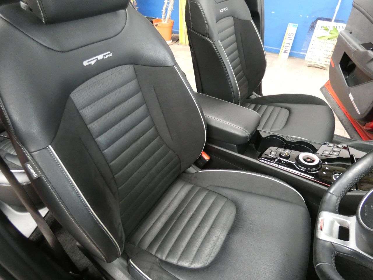 2023 KIA SPORTAGE 2023 KIA SPORTAGE