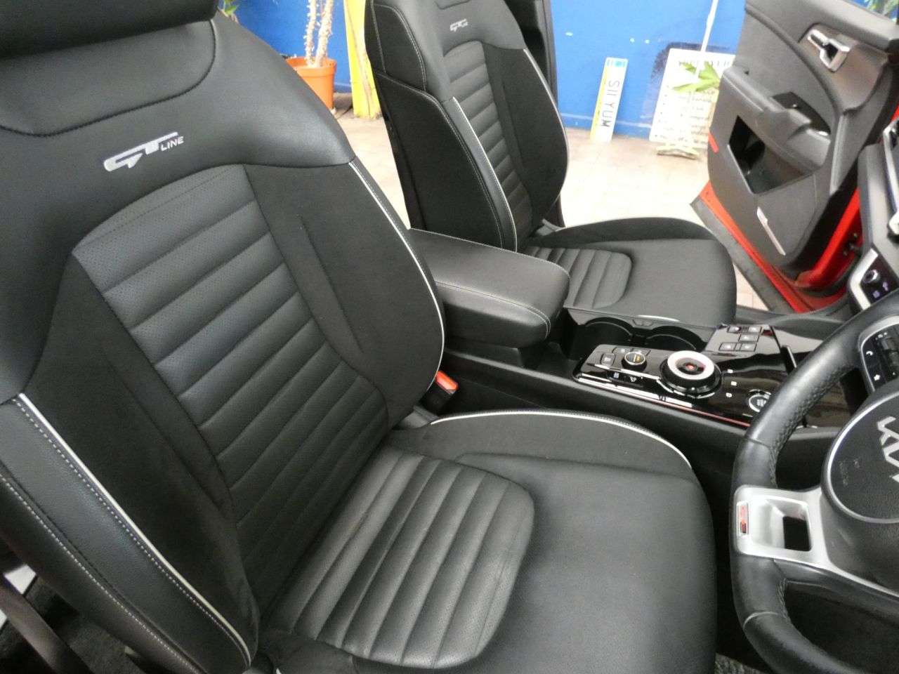 2023 KIA SPORTAGE 2023 KIA SPORTAGE