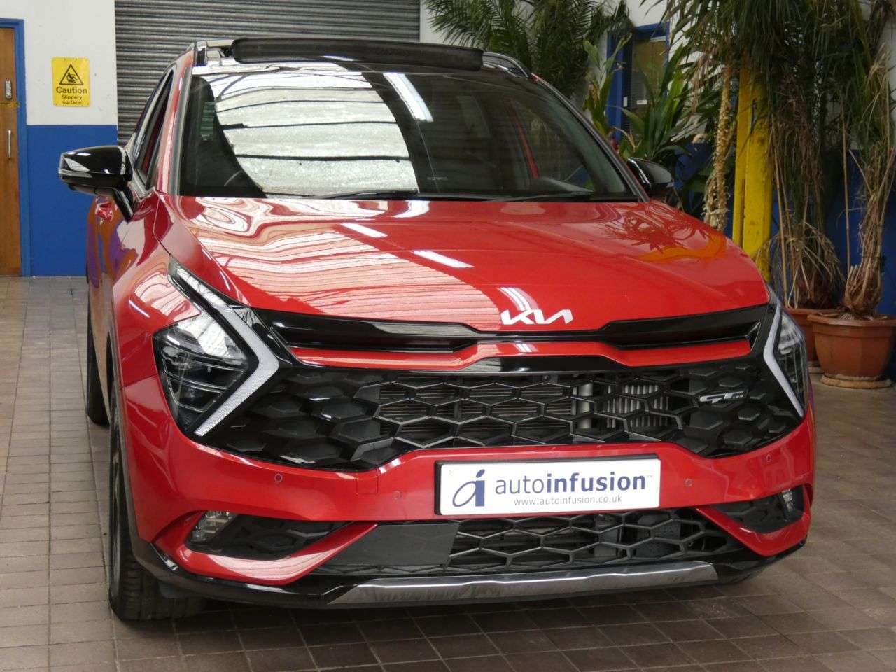 A 2023 KIA SPORTAGE 1.6 T-GDi 13.8kWh GT-Line S SUV 5dr Petrol Plug-in Hybrid Auto AWD Euro 6 ( A 2023 KIA SPORTAGE 1.6 T-GDi 13.8kWh GT-Line S SUV 5dr Petrol Plug-in Hybrid Auto AWD Euro 6 (