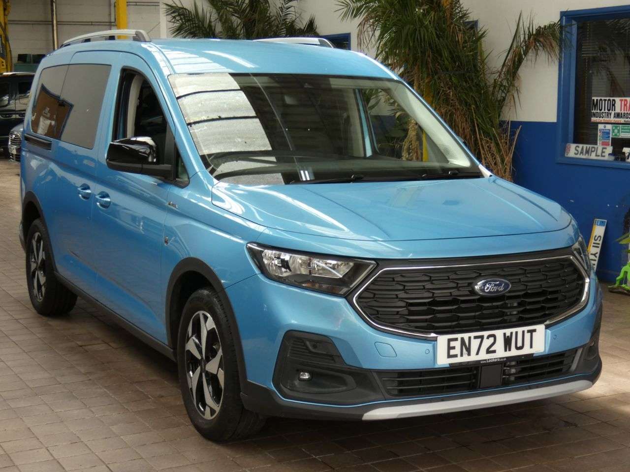 A 2023 FORD GRAND TOURNEO CONNECT 2.0 EcoBlue Active MPV 5dr Diesel DCT Euro 6 (s/s) (122 ps) GENUINE LOW MIL A 2023 FORD GRAND TOURNEO CONNECT 2.0 EcoBlue Active MPV 5dr Diesel DCT Euro 6 (s/s) (122 ps) GENUINE LOW MIL