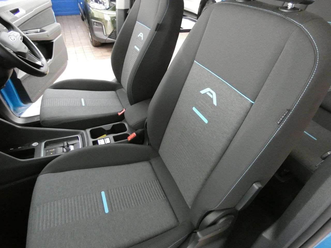 2023 FORD GRAND TOURNEO CONNECT 2023 FORD GRAND TOURNEO CONNECT