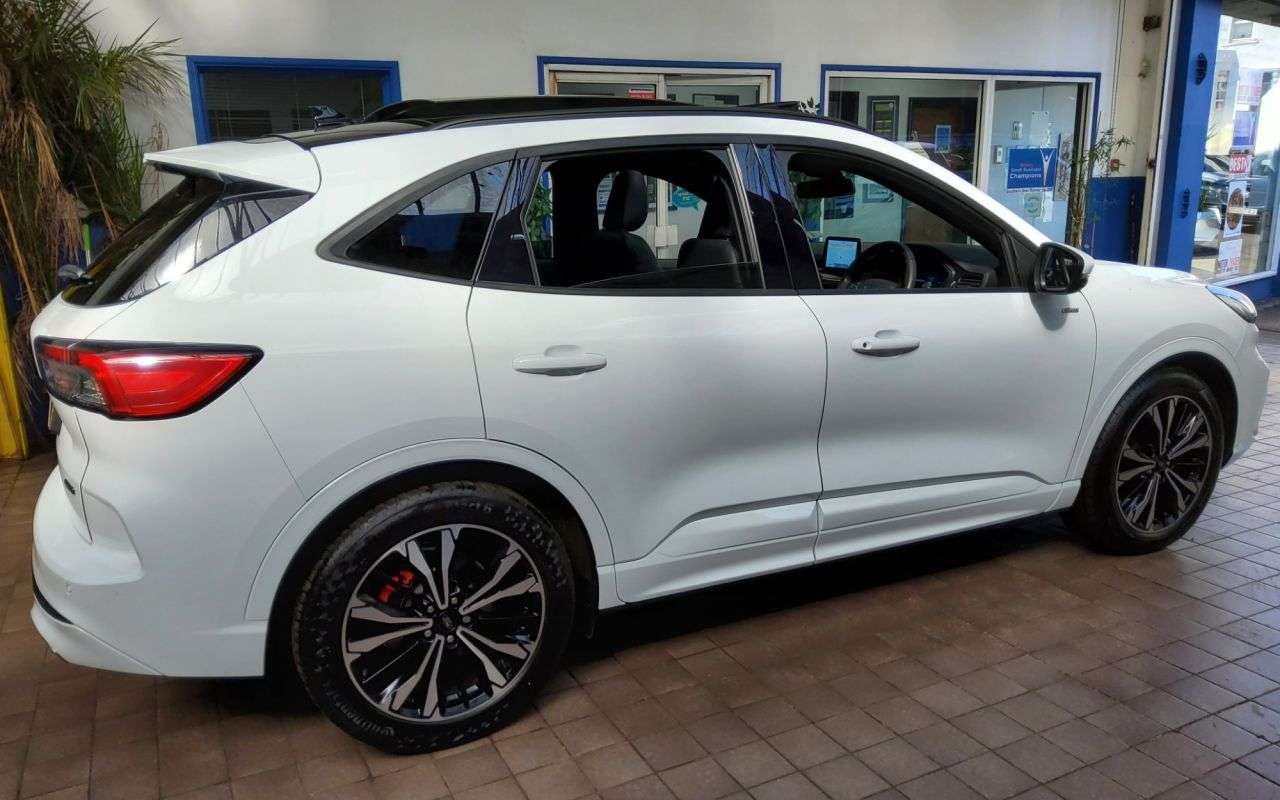 2023 FORD KUGA 2023 FORD KUGA