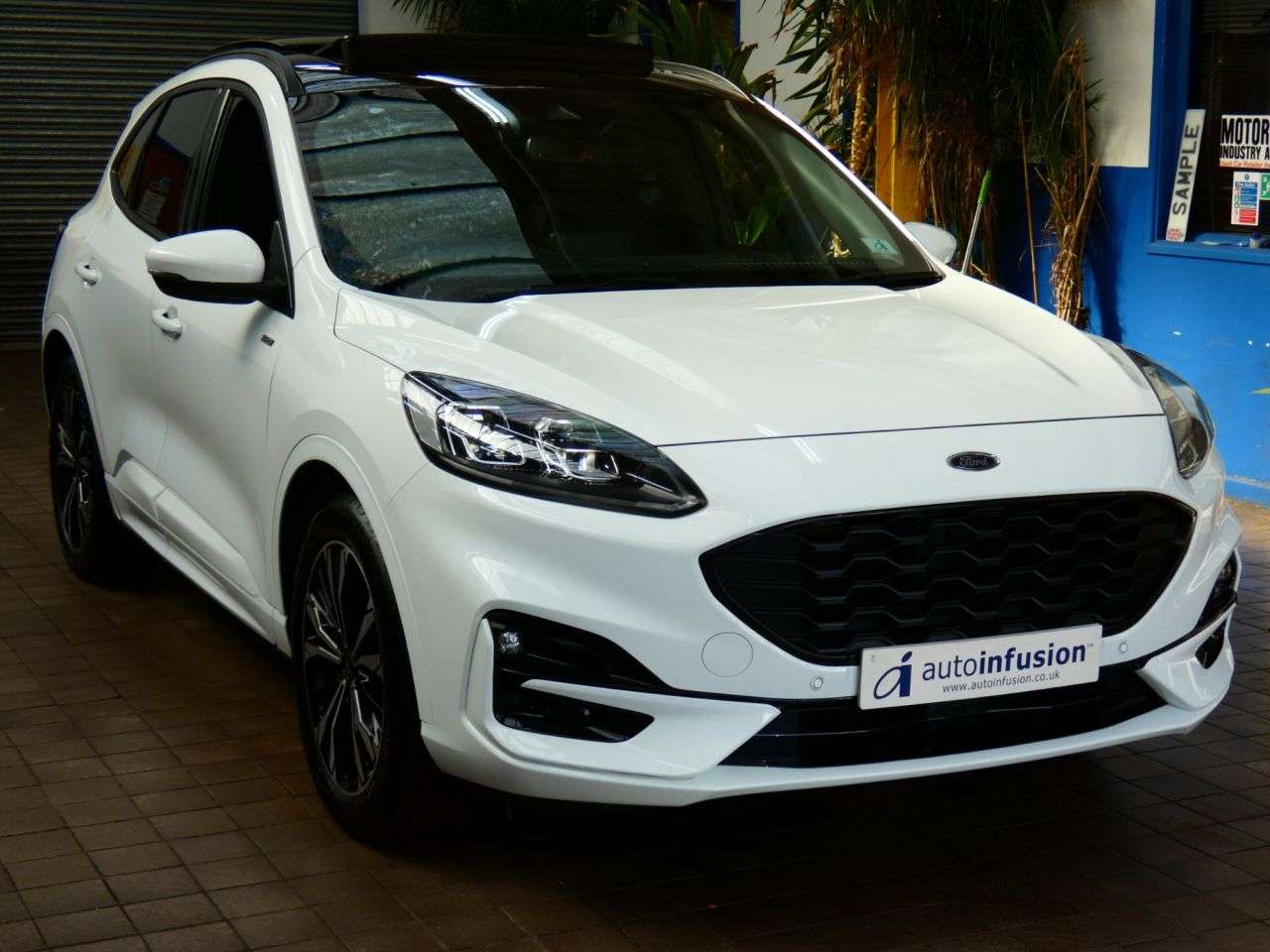 A 2023 FORD KUGA 2.5h Duratec ST-Line X Edition SUV 5dr Petrol Hybrid CVT Euro 6 (s/s) (190 A 2023 FORD KUGA 2.5h Duratec ST-Line X Edition SUV 5dr Petrol Hybrid CVT Euro 6 (s/s) (190