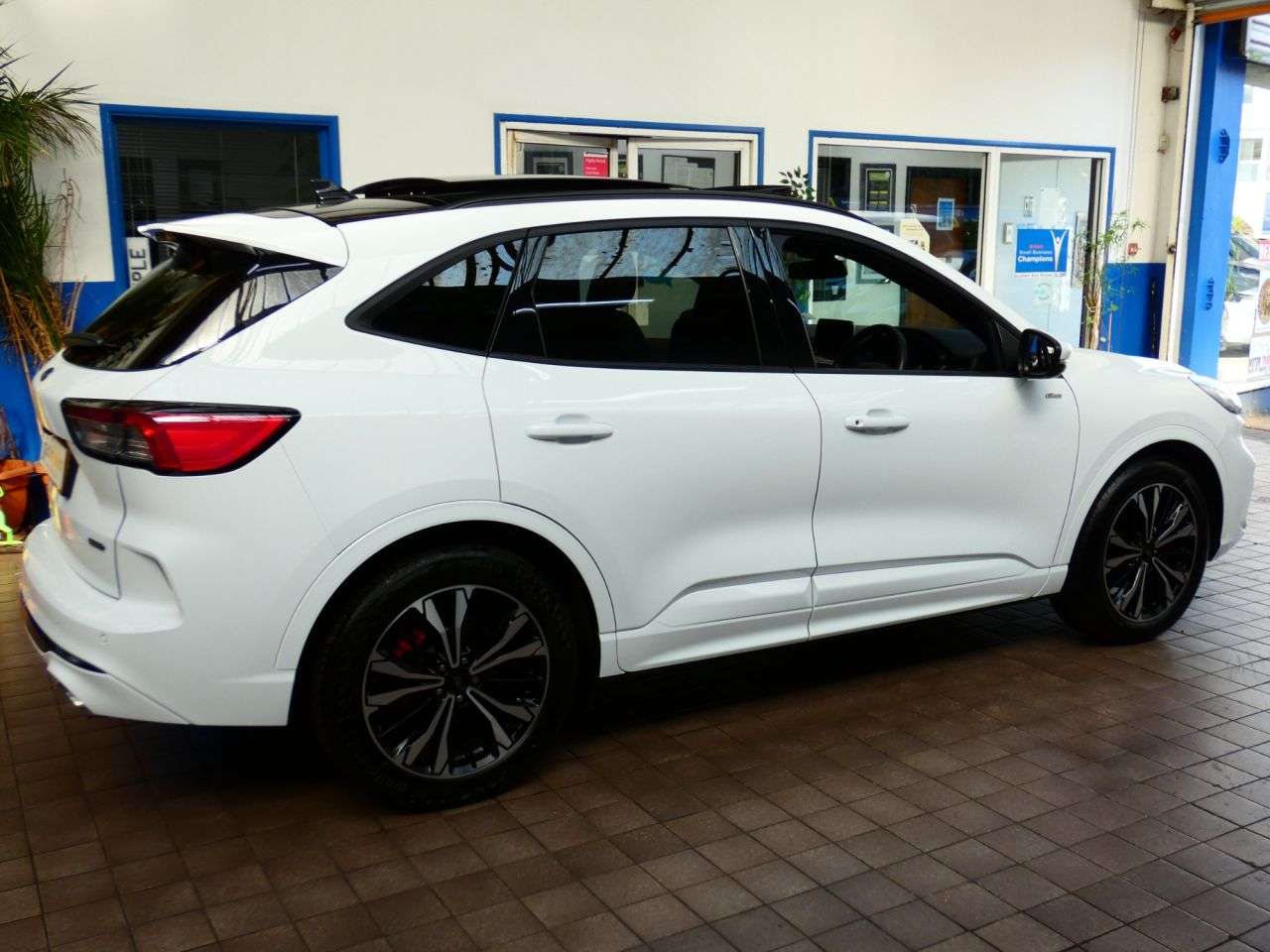 2023 FORD KUGA 2023 FORD KUGA
