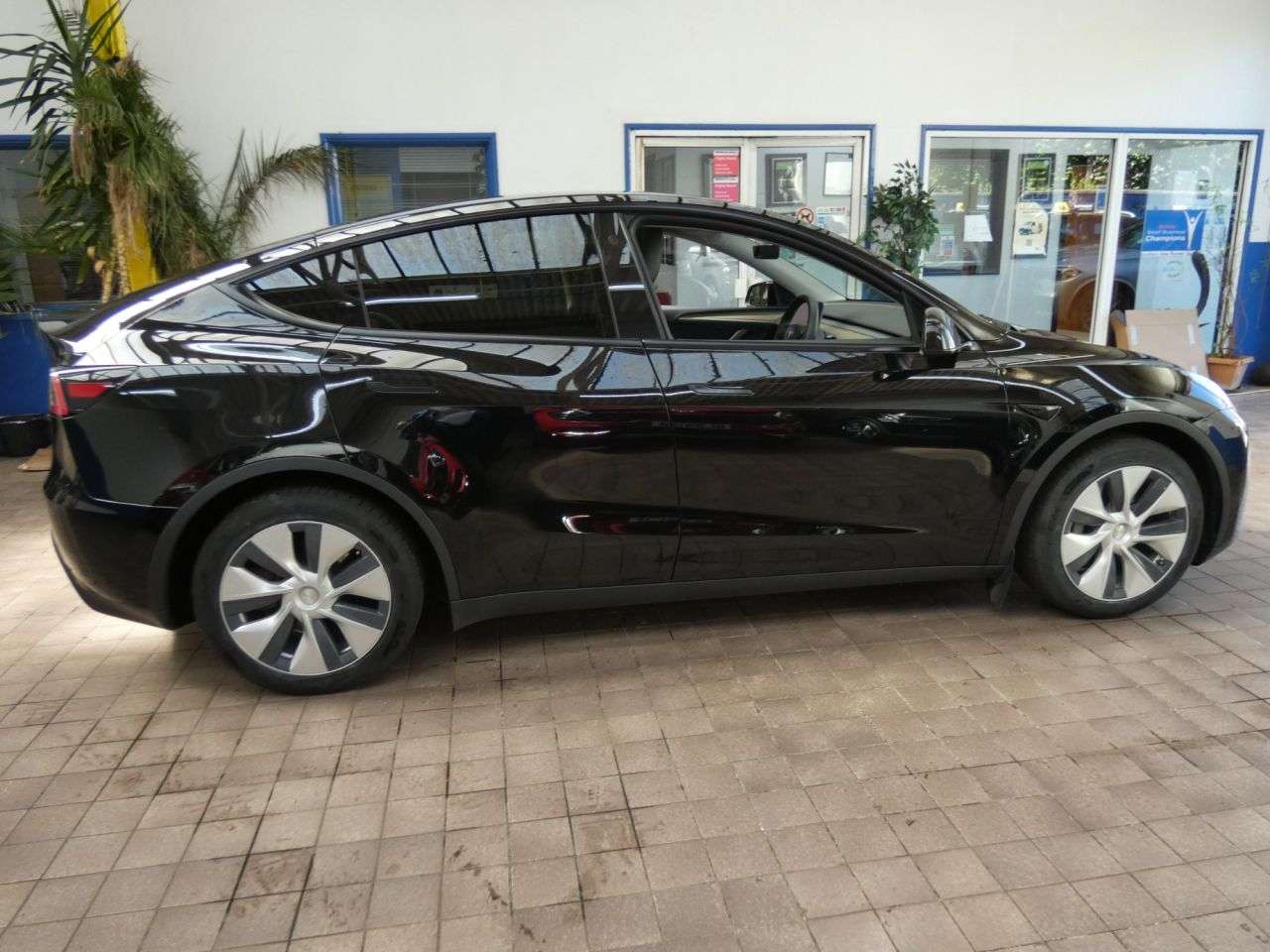 2022 TESLA MODEL Y 2022 TESLA MODEL Y