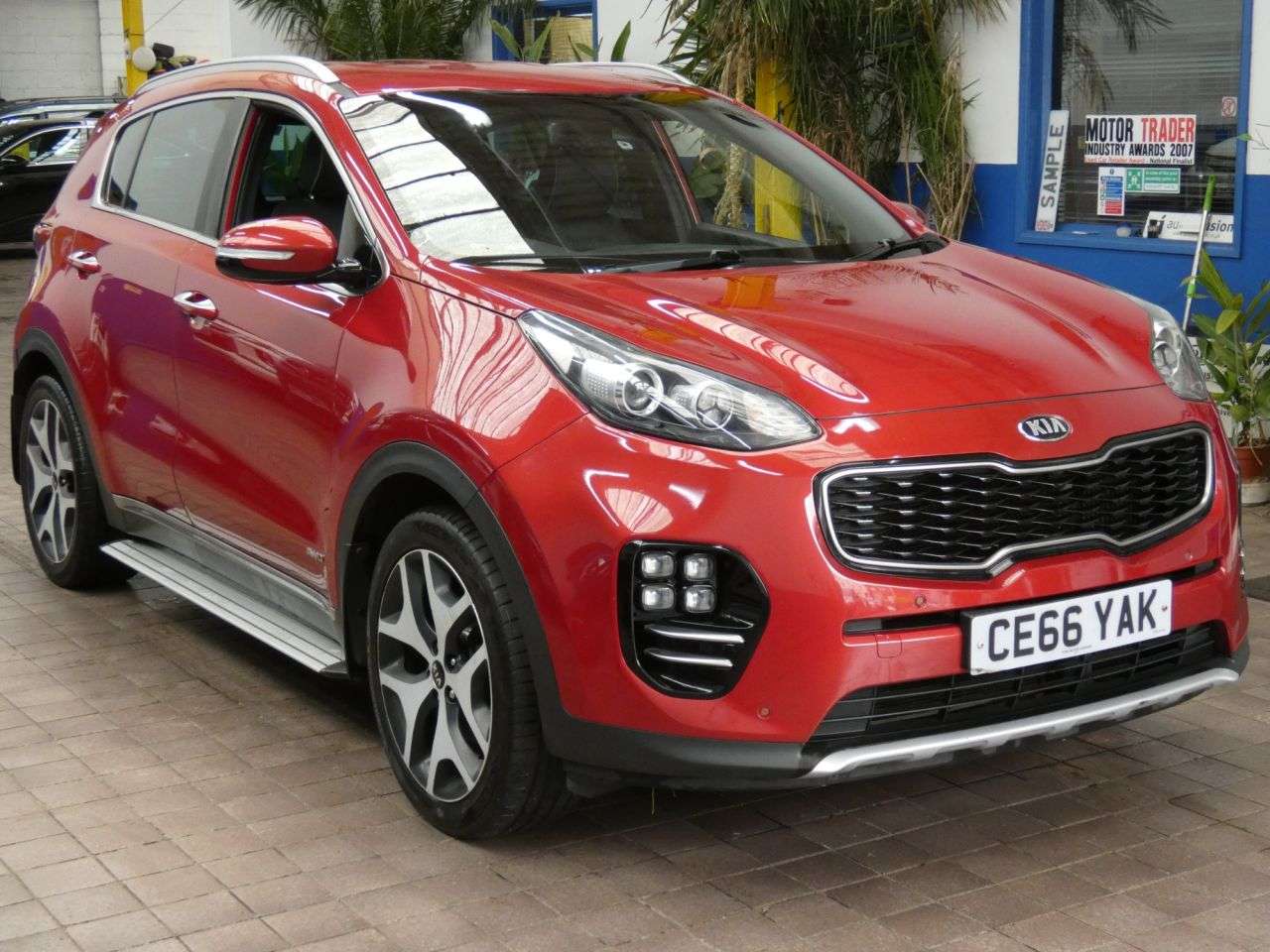 A 2016 KIA SPORTAGE 2.0 CRDi GT-Line SUV 5dr Diesel Manual AWD Euro 6 (134 bhp) 2 OWNERS SERVIC A 2016 KIA SPORTAGE 2.0 CRDi GT-Line SUV 5dr Diesel Manual AWD Euro 6 (134 bhp) 2 OWNERS SERVIC