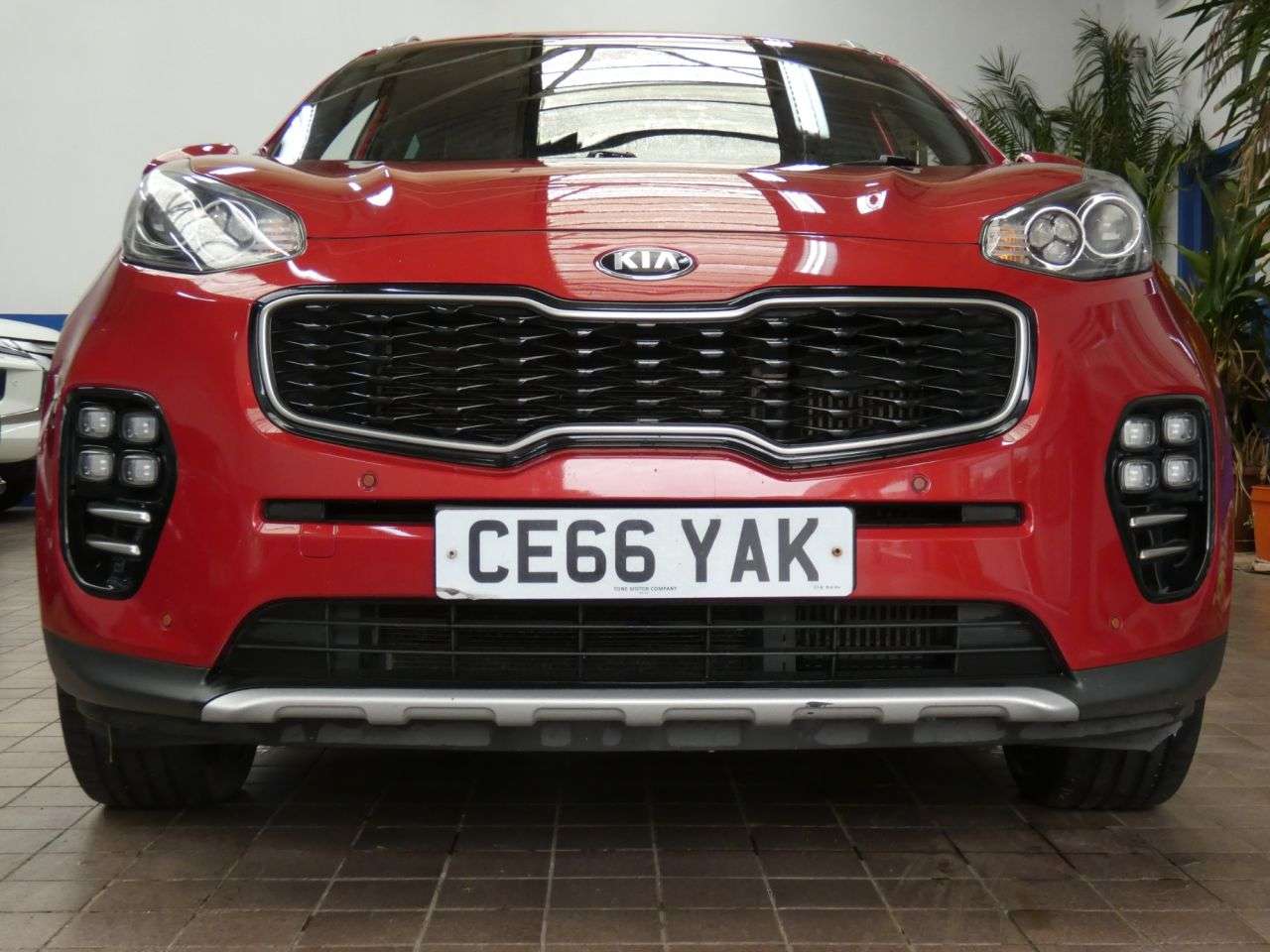 A 2016 KIA SPORTAGE 2.0 CRDi GT-Line SUV 5dr Diesel Manual AWD Euro 6 (134 bhp) 2 OWNERS SERVIC A 2016 KIA SPORTAGE 2.0 CRDi GT-Line SUV 5dr Diesel Manual AWD Euro 6 (134 bhp) 2 OWNERS SERVIC