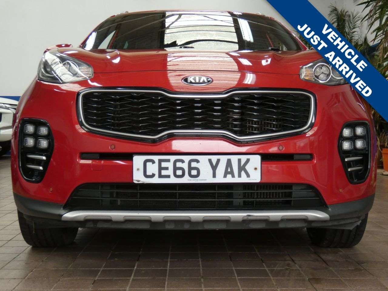 A 2016 KIA SPORTAGE 2.0 CRDi GT-Line SUV 5dr Diesel Manual AWD Euro 6 (134 bhp) 2 OWNERS SERVIC A 2016 KIA SPORTAGE 2.0 CRDi GT-Line SUV 5dr Diesel Manual AWD Euro 6 (134 bhp) 2 OWNERS SERVIC