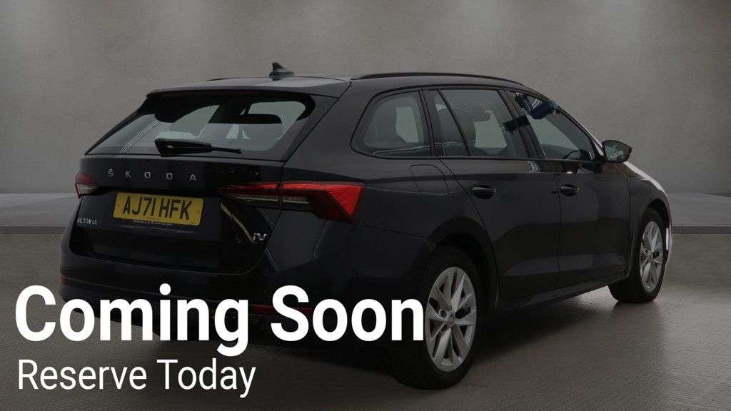 A 2022 SKODA OCTAVIA 1.4 TSI iV 13kWh SE Technology Estate 5dr Petrol Plug-in Hybrid DSG Euro 6 A 2022 SKODA OCTAVIA 1.4 TSI iV 13kWh SE Technology Estate 5dr Petrol Plug-in Hybrid DSG Euro 6