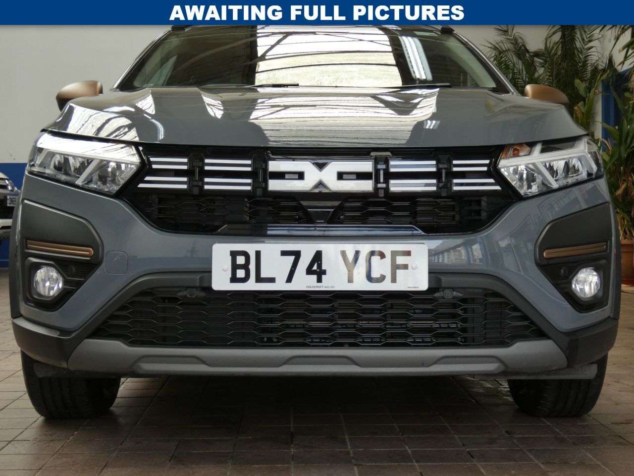 A 2024 DACIA JOGGER 1.6 Hybrid EXTREME MPV 5dr Petrol Hybrid Auto Euro 6 (s/s) (140 ps) GENUINE A 2024 DACIA JOGGER 1.6 Hybrid EXTREME MPV 5dr Petrol Hybrid Auto Euro 6 (s/s) (140 ps) GENUINE