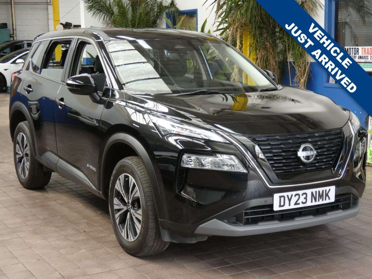A 2023 NISSAN X-TRAIL 1.5 h e-POWER Acenta Premium SUV 5dr Petrol Hybrid Auto Euro 6 (s/s) (204 p A 2023 NISSAN X-TRAIL 1.5 h e-POWER Acenta Premium SUV 5dr Petrol Hybrid Auto Euro 6 (s/s) (204 p