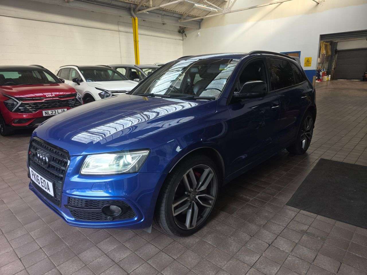 A 2016 AUDI SQ5 3.0 BiTDI V6 Plus SUV 5dr Diesel Tiptronic quattro Euro 6 (s/s) (340 ps) EX A 2016 AUDI SQ5 3.0 BiTDI V6 Plus SUV 5dr Diesel Tiptronic quattro Euro 6 (s/s) (340 ps) EX