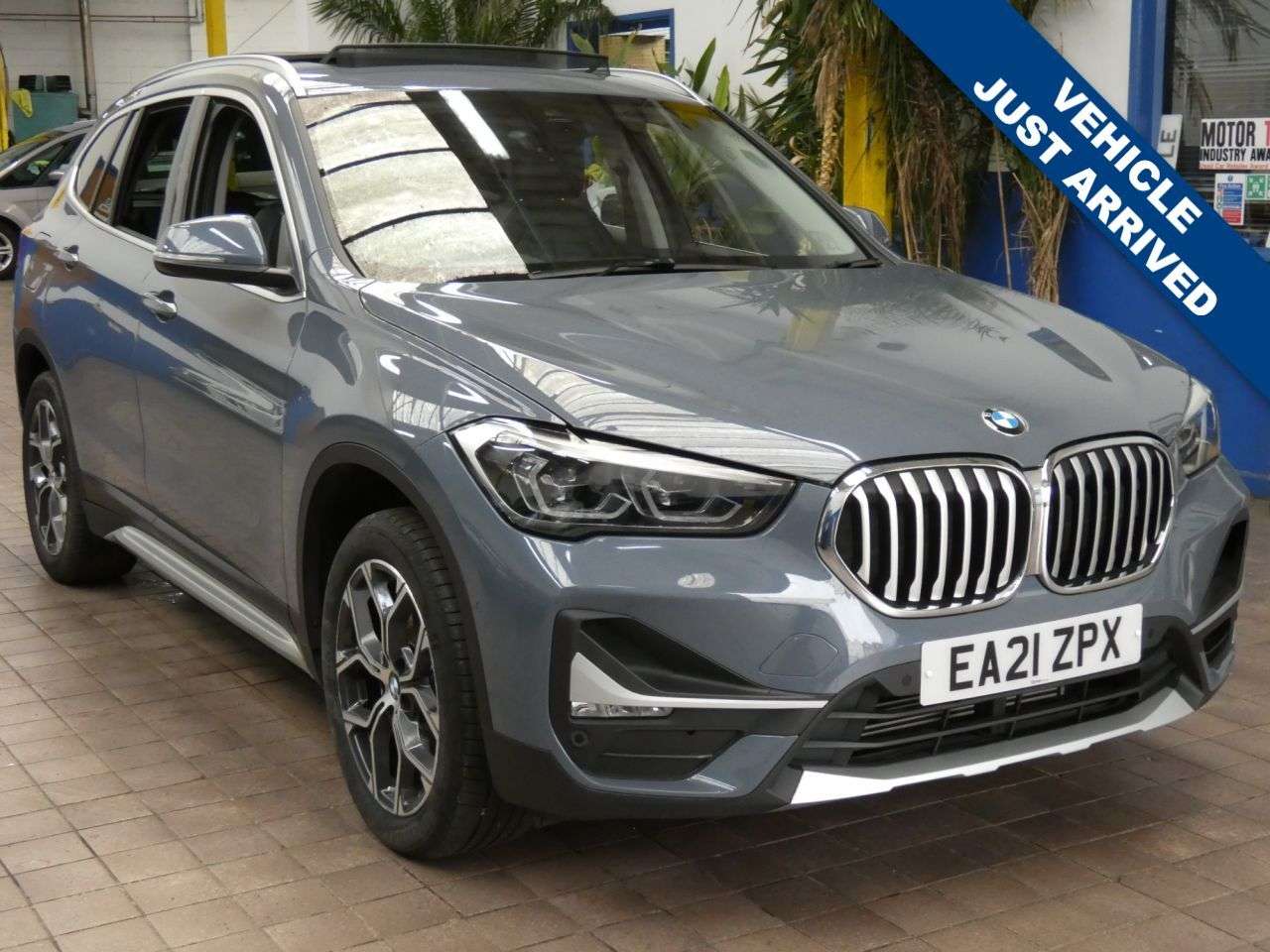 A 2021 BMW X1 2.0 20i xLine SUV 5dr Petrol Auto xDrive Euro 6 (s/s) (178 ps) BIG SPEC TEC A 2021 BMW X1 2.0 20i xLine SUV 5dr Petrol Auto xDrive Euro 6 (s/s) (178 ps) BIG SPEC TEC