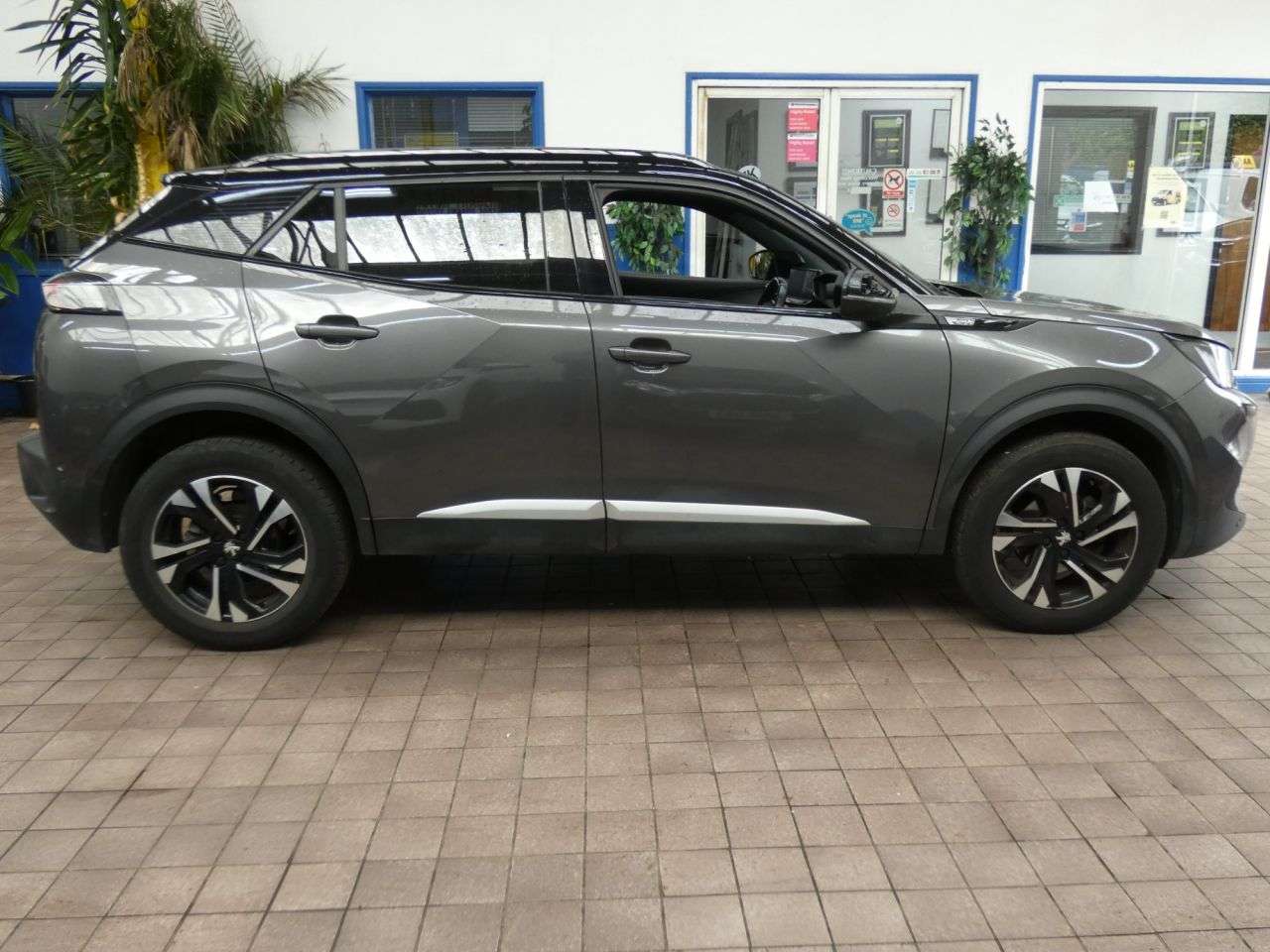 2023 PEUGEOT 2008 2023 PEUGEOT 2008