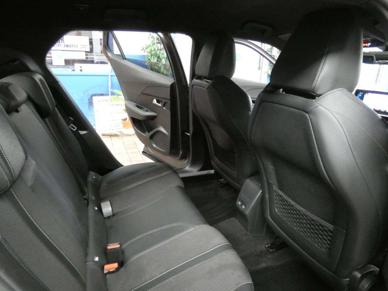 2023 PEUGEOT 2008 2023 PEUGEOT 2008