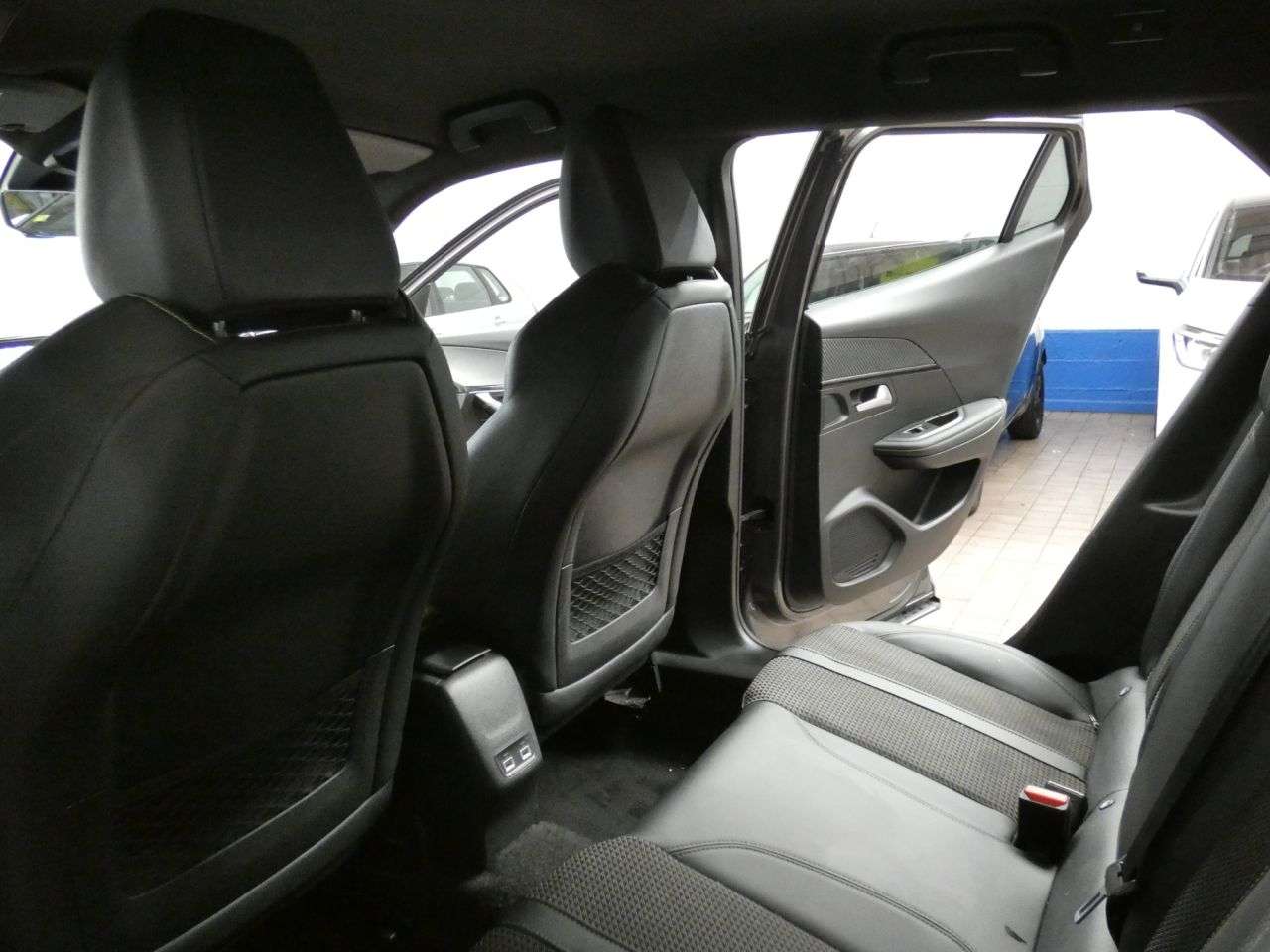 2023 PEUGEOT 2008 2023 PEUGEOT 2008