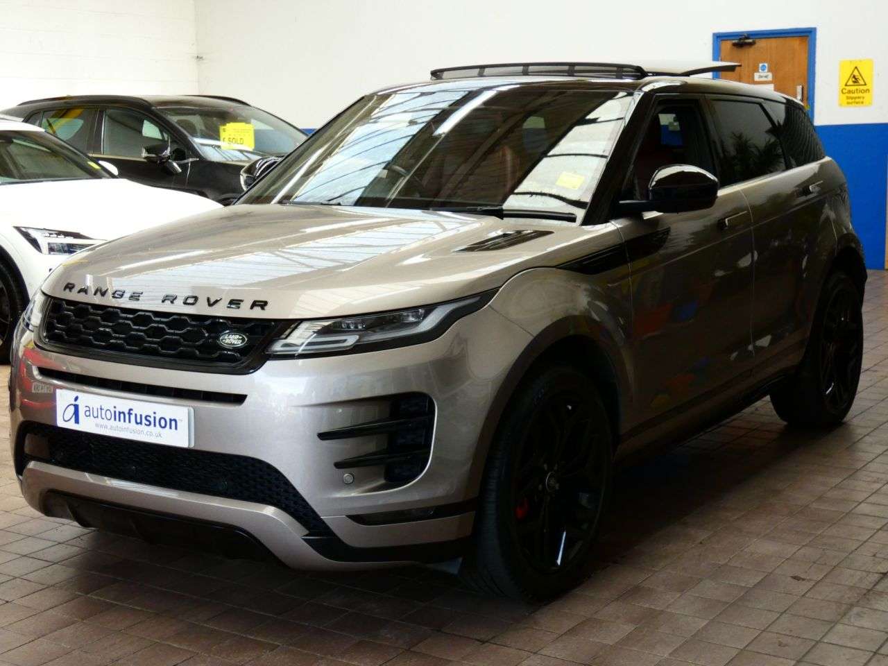 A 2022 LAND ROVER RANGE ROVER EVOQUE 1.5 P300e 12.2kWh Autobiography SUV 5dr Petrol Plug-in Hybrid Auto 4WD Euro A 2022 LAND ROVER RANGE ROVER EVOQUE 1.5 P300e 12.2kWh Autobiography SUV 5dr Petrol Plug-in Hybrid Auto 4WD Euro