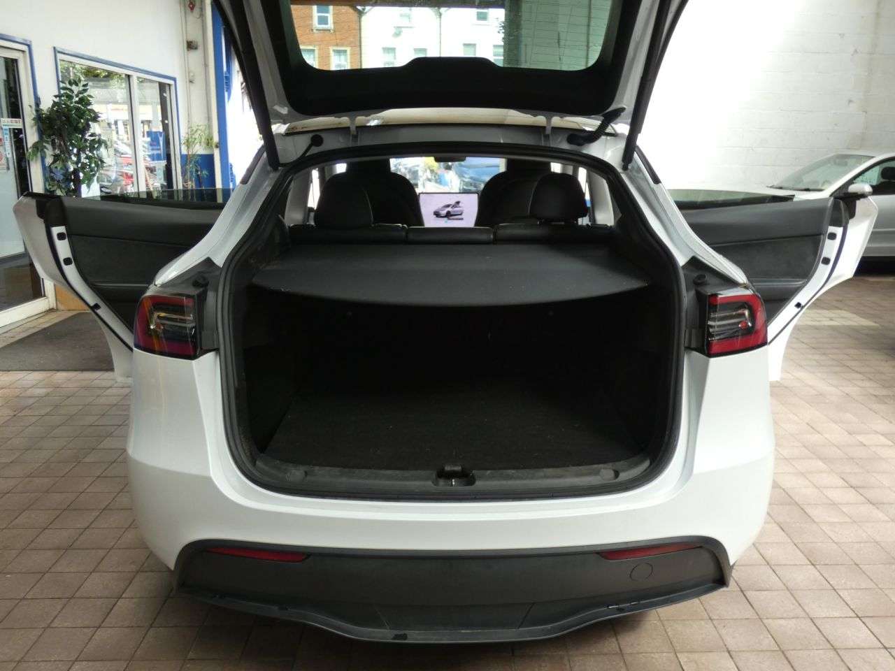 2022 TESLA MODEL Y 2022 TESLA MODEL Y