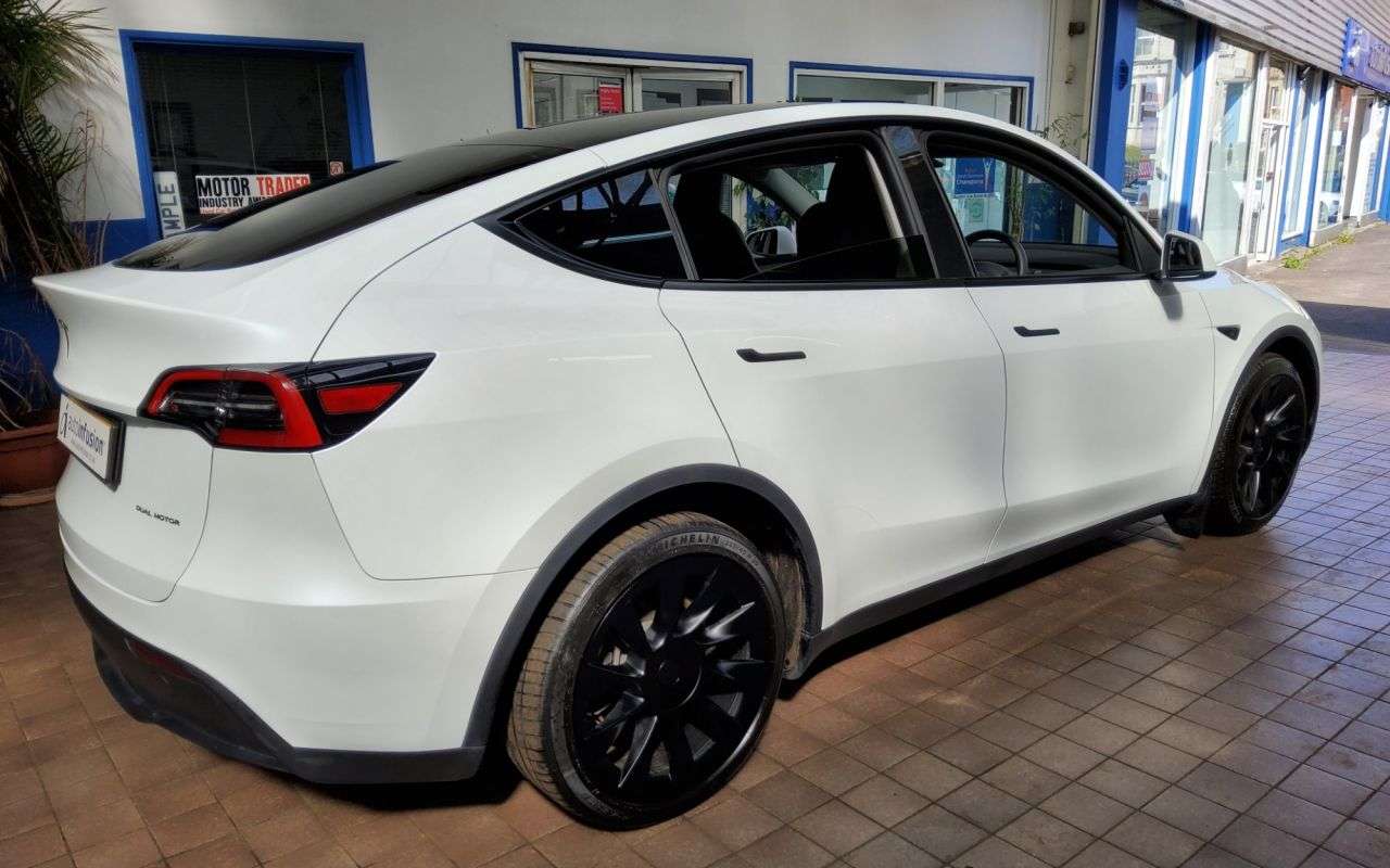 2022 TESLA MODEL Y 2022 TESLA MODEL Y
