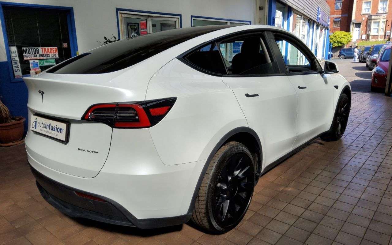 2022 TESLA MODEL Y 2022 TESLA MODEL Y
