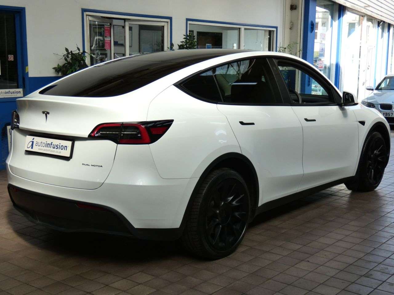 2022 TESLA MODEL Y 2022 TESLA MODEL Y