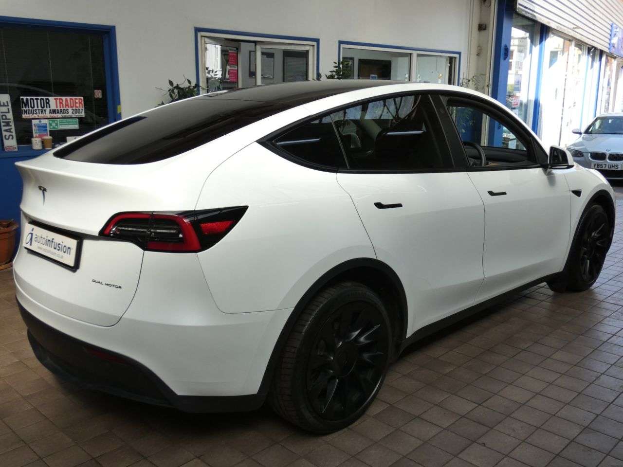 2022 TESLA MODEL Y 2022 TESLA MODEL Y