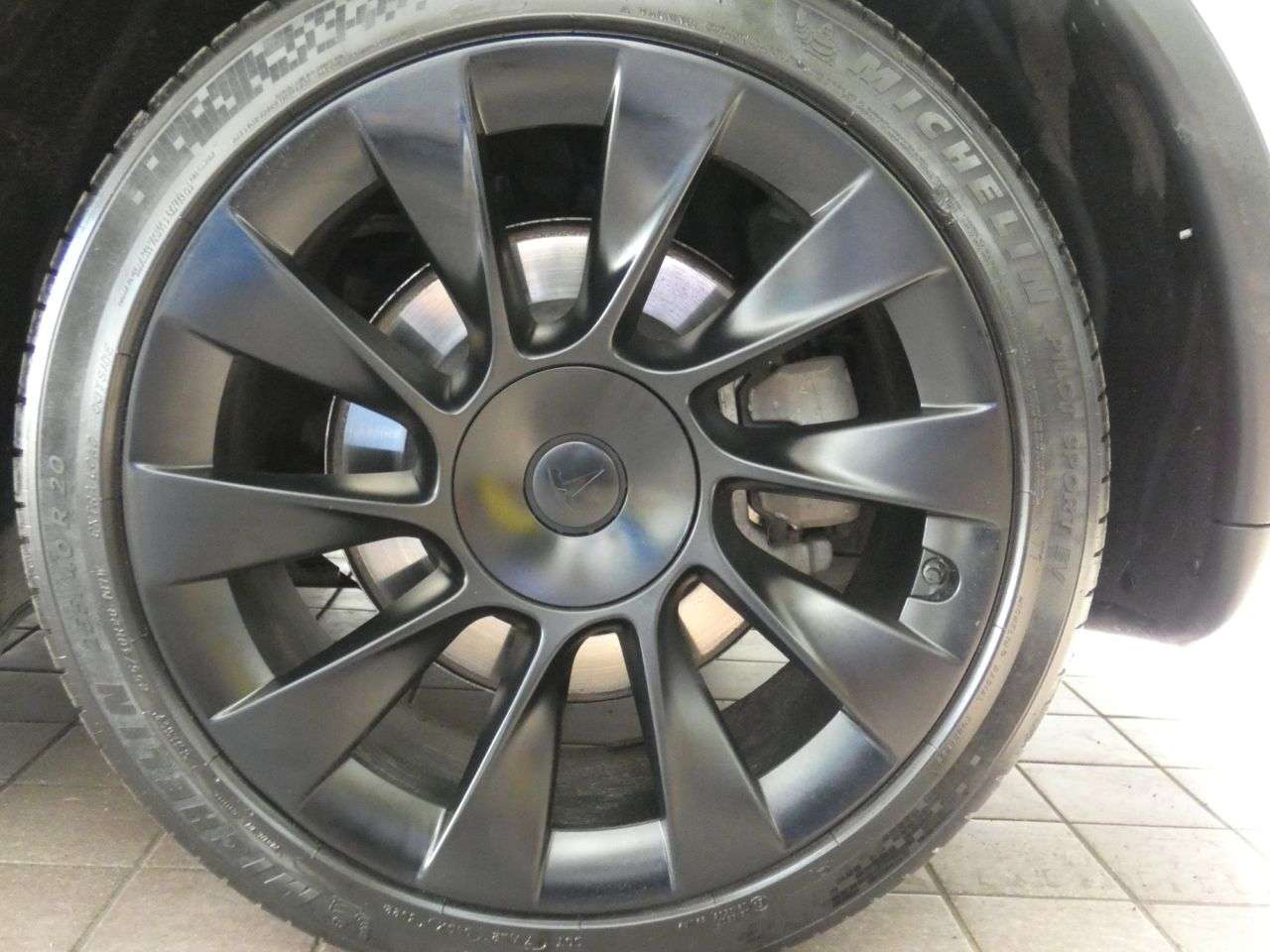 2022 TESLA MODEL Y 2022 TESLA MODEL Y