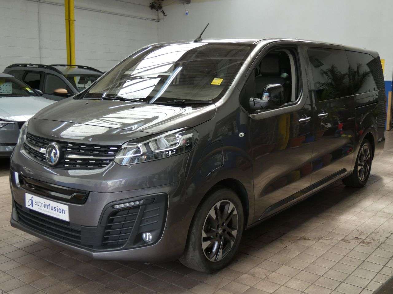 A 2022 VAUXHALL VIVARO LIFE ELECTRIC 50kWh Elite MPV 5dr Electric Auto LWB (8 Seat, 7.4kW Charger) (136 ps) 1 OW A 2022 VAUXHALL VIVARO LIFE ELECTRIC 50kWh Elite MPV 5dr Electric Auto LWB (8 Seat, 7.4kW Charger) (136 ps) 1 OW