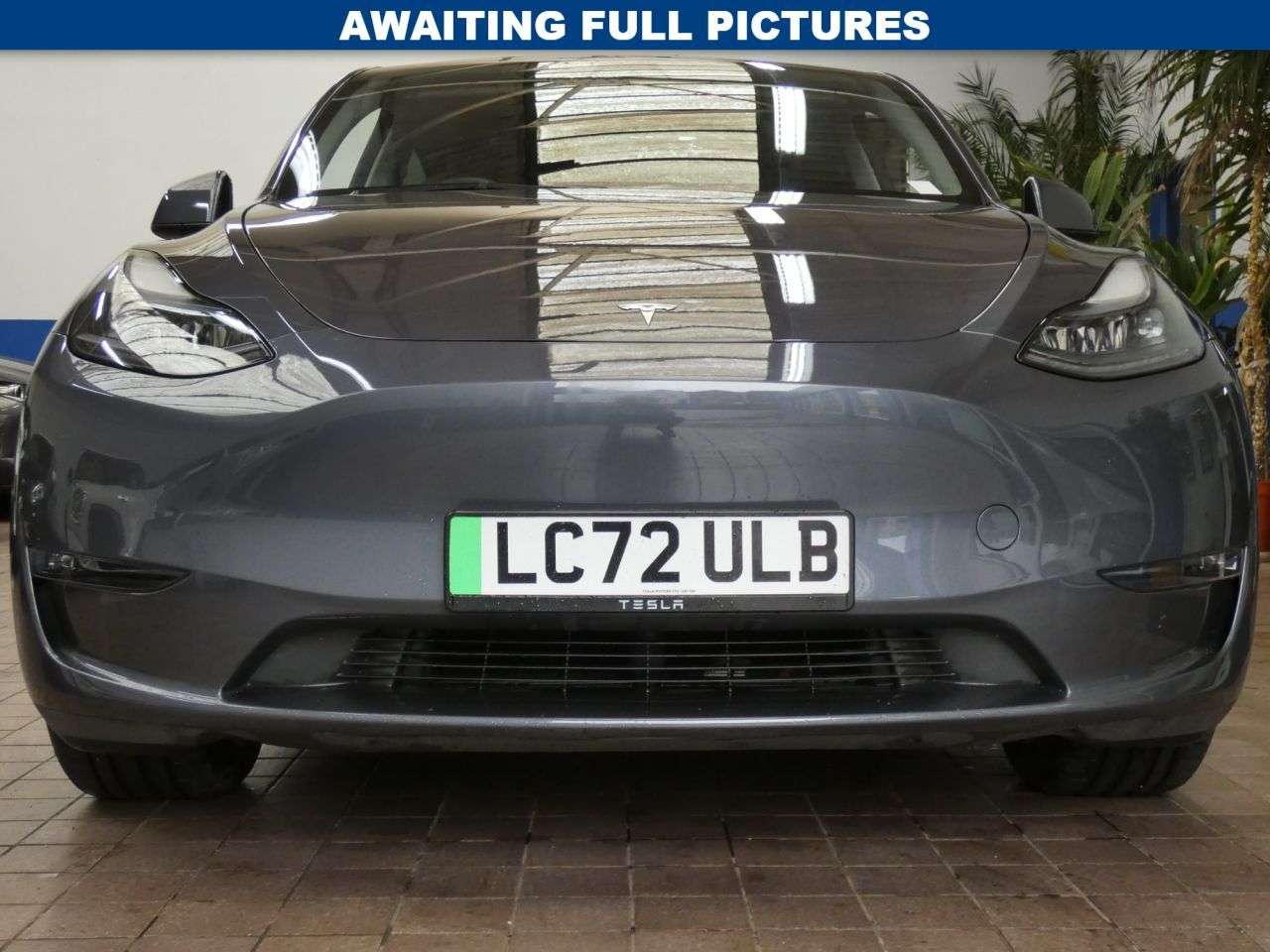 A 2022 TESLA MODEL Y (Dual Motor) Long Range SUV 5dr Electric Auto 4WDE (384 bhp) 1 OWNER STUNNI A 2022 TESLA MODEL Y (Dual Motor) Long Range SUV 5dr Electric Auto 4WDE (384 bhp) 1 OWNER STUNNI