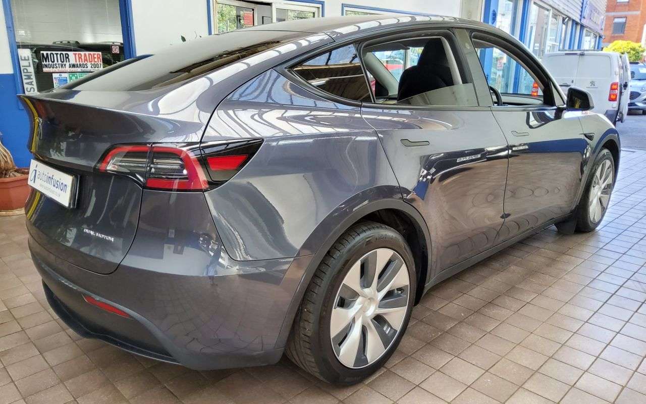 2022 TESLA MODEL Y 2022 TESLA MODEL Y